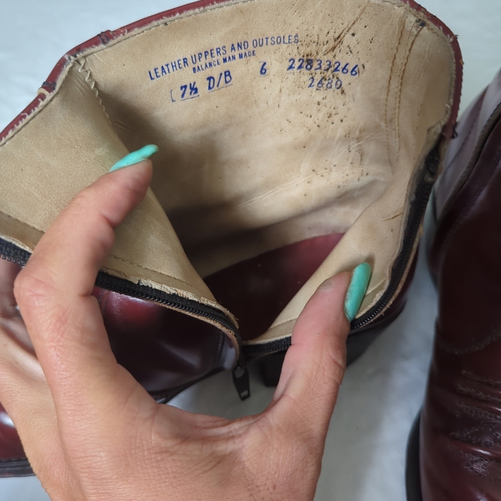 Men’s 1970’s Sears Rusty Brown Leather Western Side Zip Square Toe Heeled Boot - Picture 5 of 12